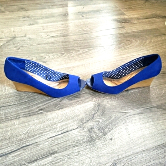 dexflex comfort Shoes - Royal Blue Suede Peep (open) Toe Wedges